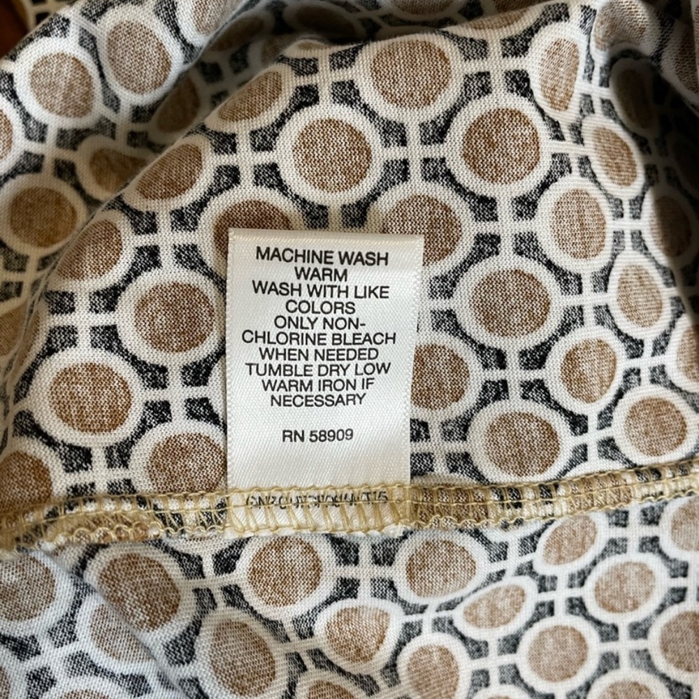 Murano Liquid Luxury Slim Fit Notch Collar Button-Up Shirt Brown/White Size M - Picture 10 of 12